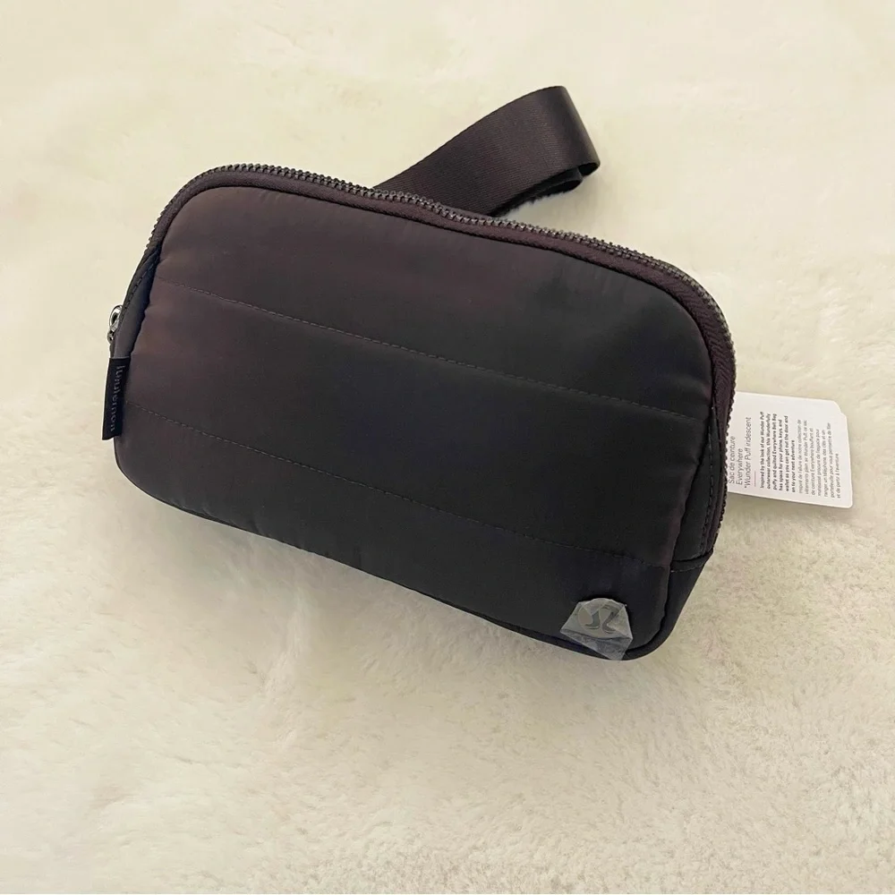 Lululemon Everywhere Belt Bag Wunder Puff Iridescent - Picture 5 of 12
